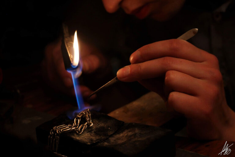 Bijouterie Dallaturca — atelier montres suisses, bijoux — Gilly